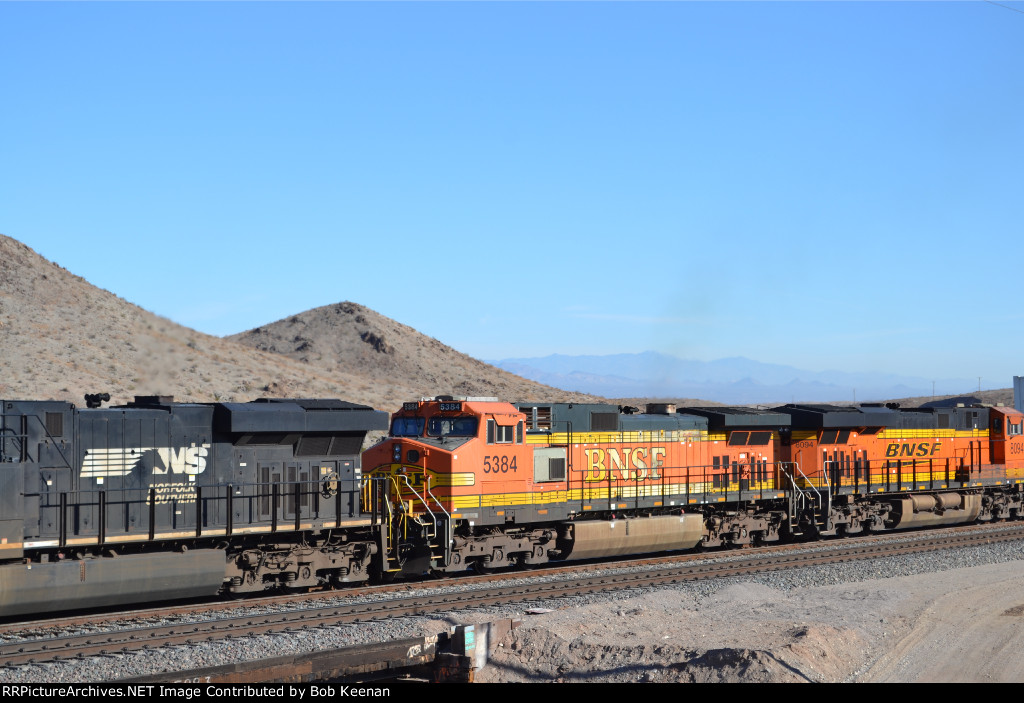 BNSF 5384